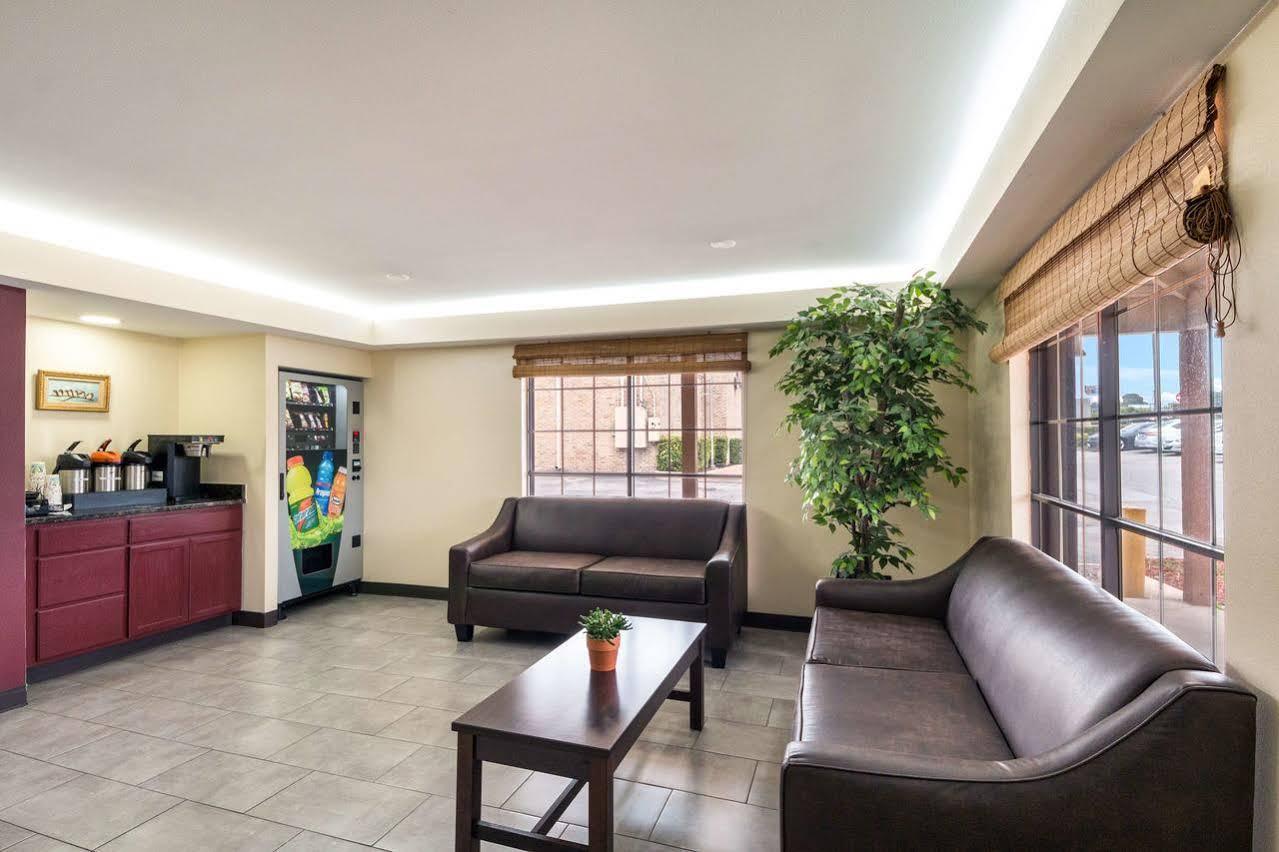 Motel 6 San Antonio Tx I 35 North Corridor Екстериор снимка